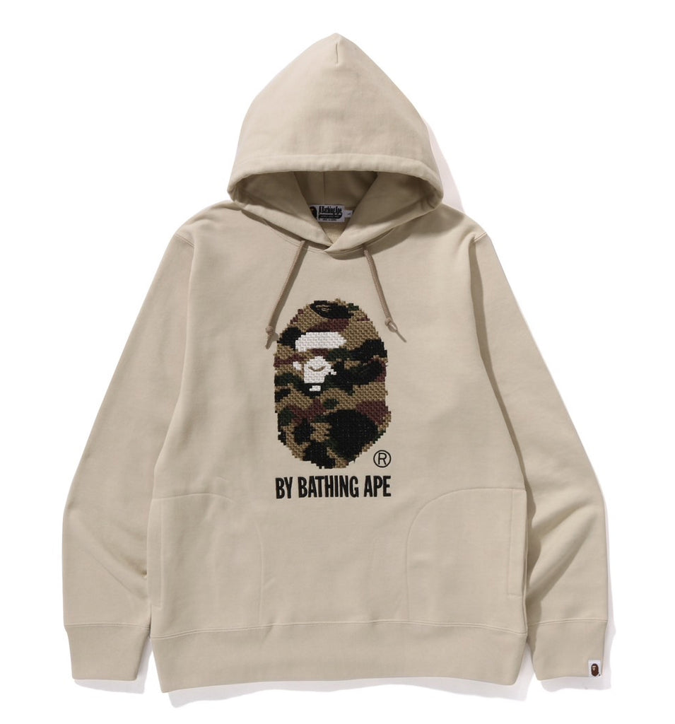 【A BATHING APE】3色展開 1ST CAMO PULLOVER HOODIE 要在庫確認 1ST CAMO PULLOVER HOODIE | bape.com