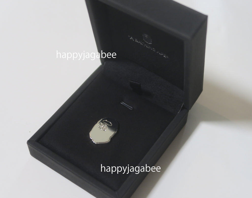 A BATHING APE Mr. BATHING APE HEAD PINS – happyjagabee store