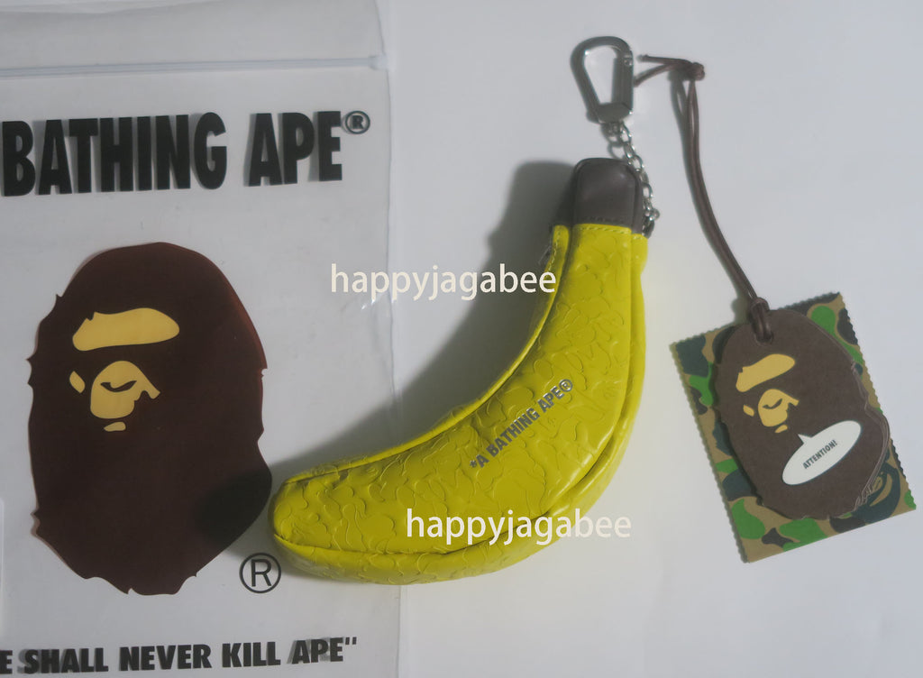 A BATHING APE ショルダーバッグ　バナナ A BATHING APE SOLID CAMO BANANA MINI POUCH ( Leather