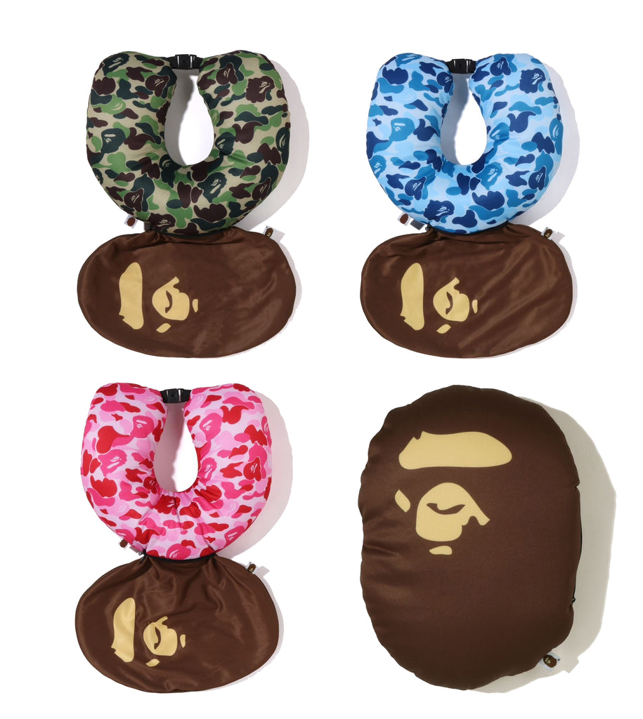 快適グッズ・旅行小物 A BATHING APE ABC CAMO 2WAY NECK PILLOW A Bathing Ape ABC Camo 2Way Ape Head Neck Pillow green