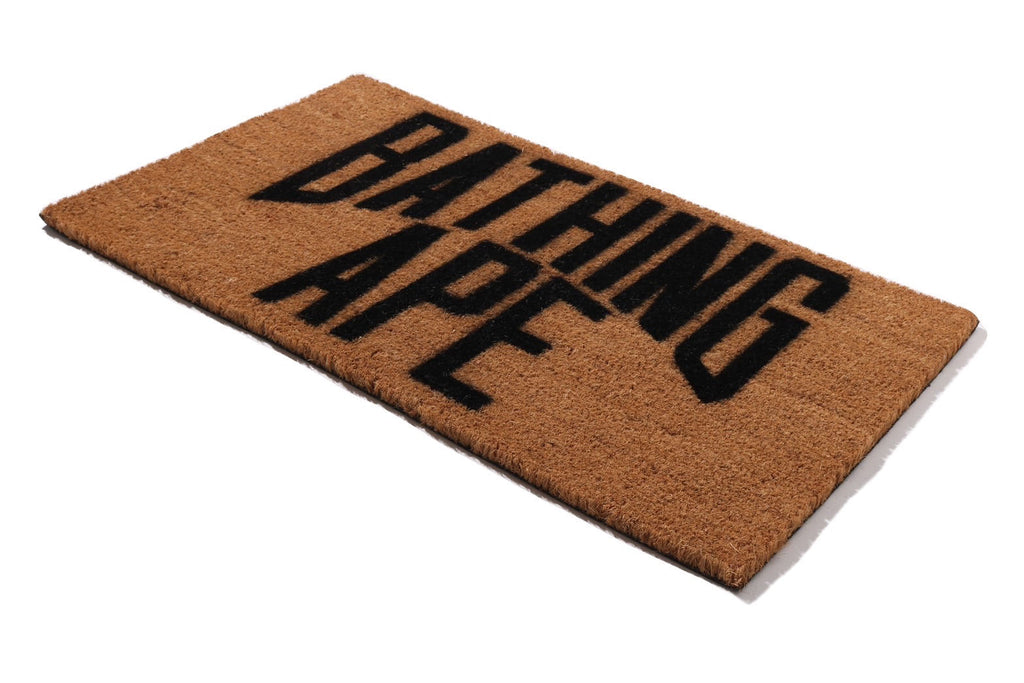 A BATHING APE アクリルラグ 約140x200cm A BATHING APE（アベイシングエイプ） ラグ ラグマット BIG APE HEAD