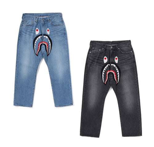 A BATHING APE SHARK LOOSE FIT 13OZ DENIM PANTS