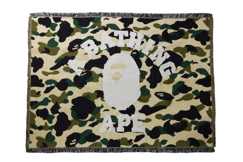 A BATHING APE 1ST CAMO JACQUARD BLANKET