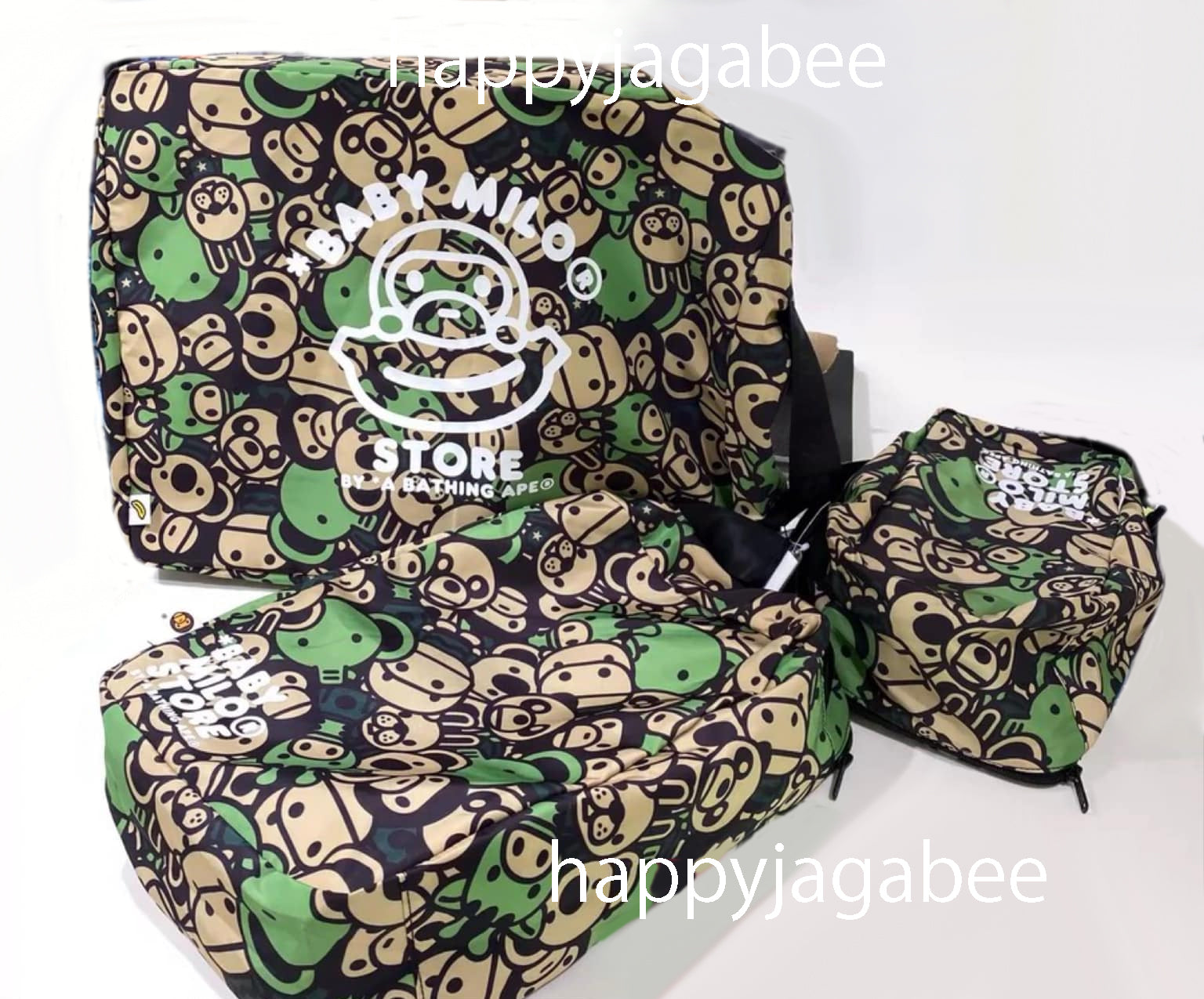 A BATHING APE baby miloサファリ柄ポーチ　ミラー付きマルチ BAPE KIDS A Bathing Ape Camo Smartphone Bag & MILO Pouch