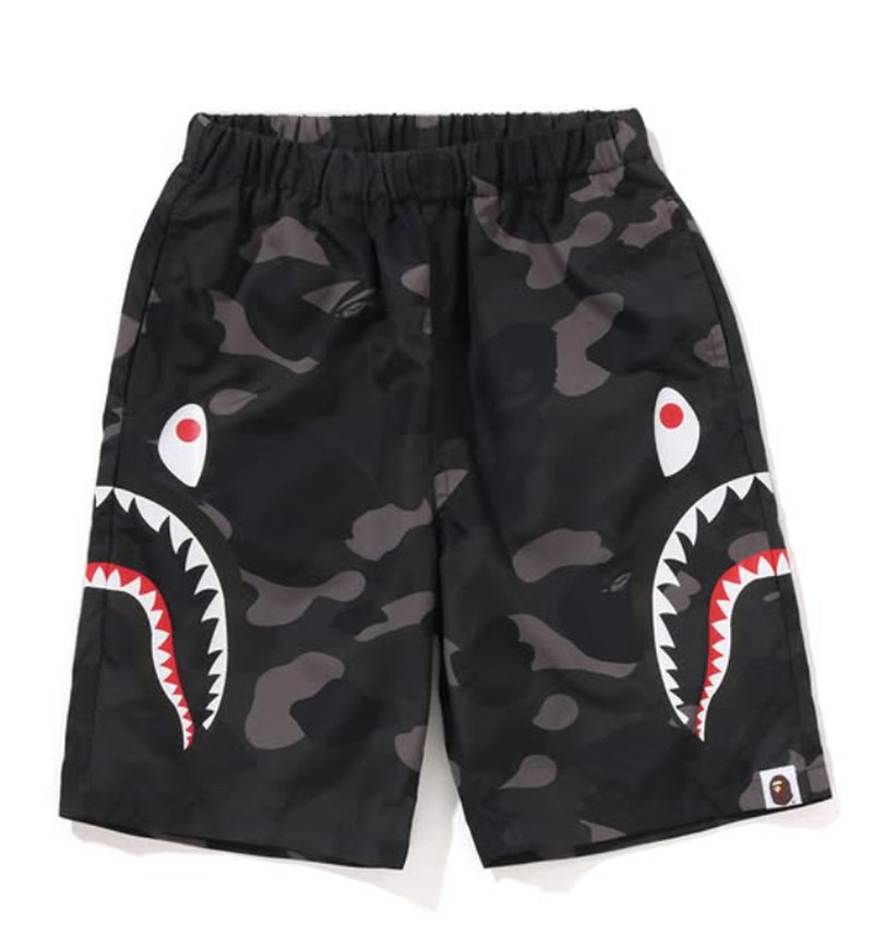 A BATHING APE BAPE KIDS COLOR CAMO SIDE SHARK BEACH SHORTS