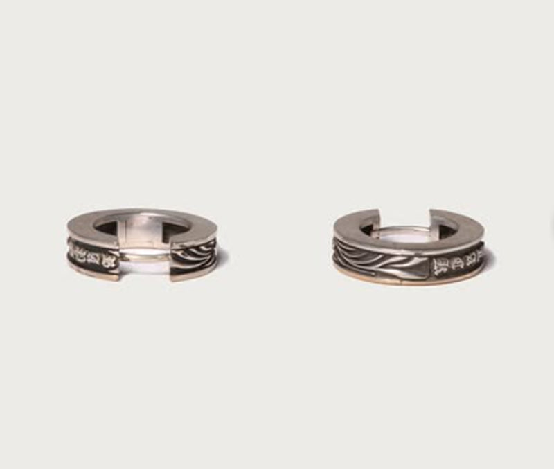 A BATHING APE BAPE BLACK ITEM #10 MAD FACE EAR RING WITH STONE