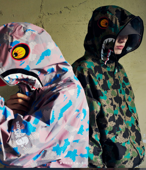 A BATHING APE BAPE BY KAZUKI KURAISHI CAMO SHARK PACKABLE SNOWBOARD JACKET