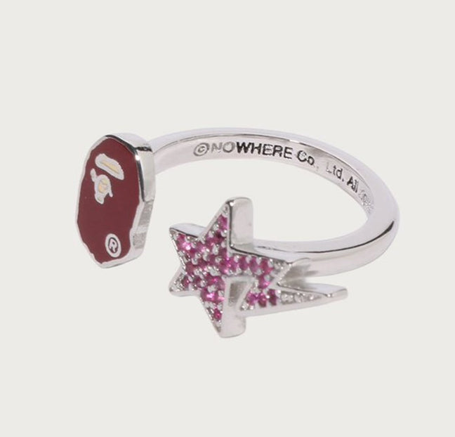 A BATHING APE Ladies' APE HEAD AND STA CRYSTAL STONE RING