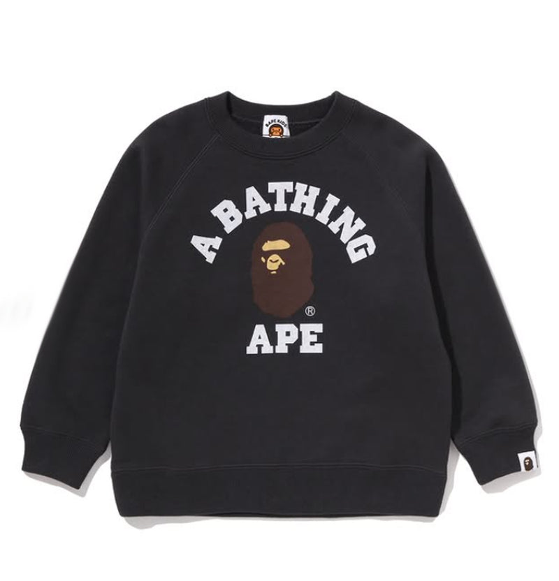 A BATHING APE BAPE KIDS COLLEGE RELAXED FIT CREWNECK SWEATSHIRT