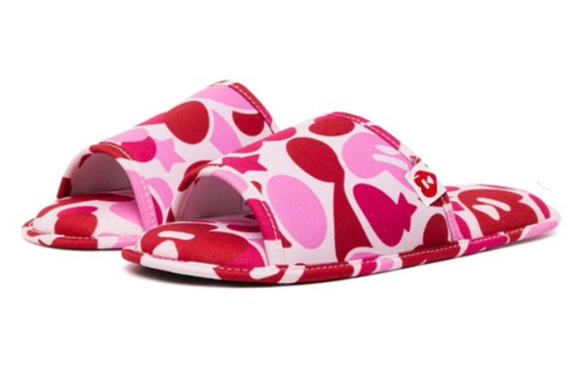 A BATHING APE - APEE CAMO SLIPPERS