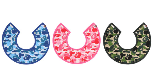 A BATHING APE BAPE KIDS BAPE X MARLMARL - ABC CAMO BABY MILO BIB