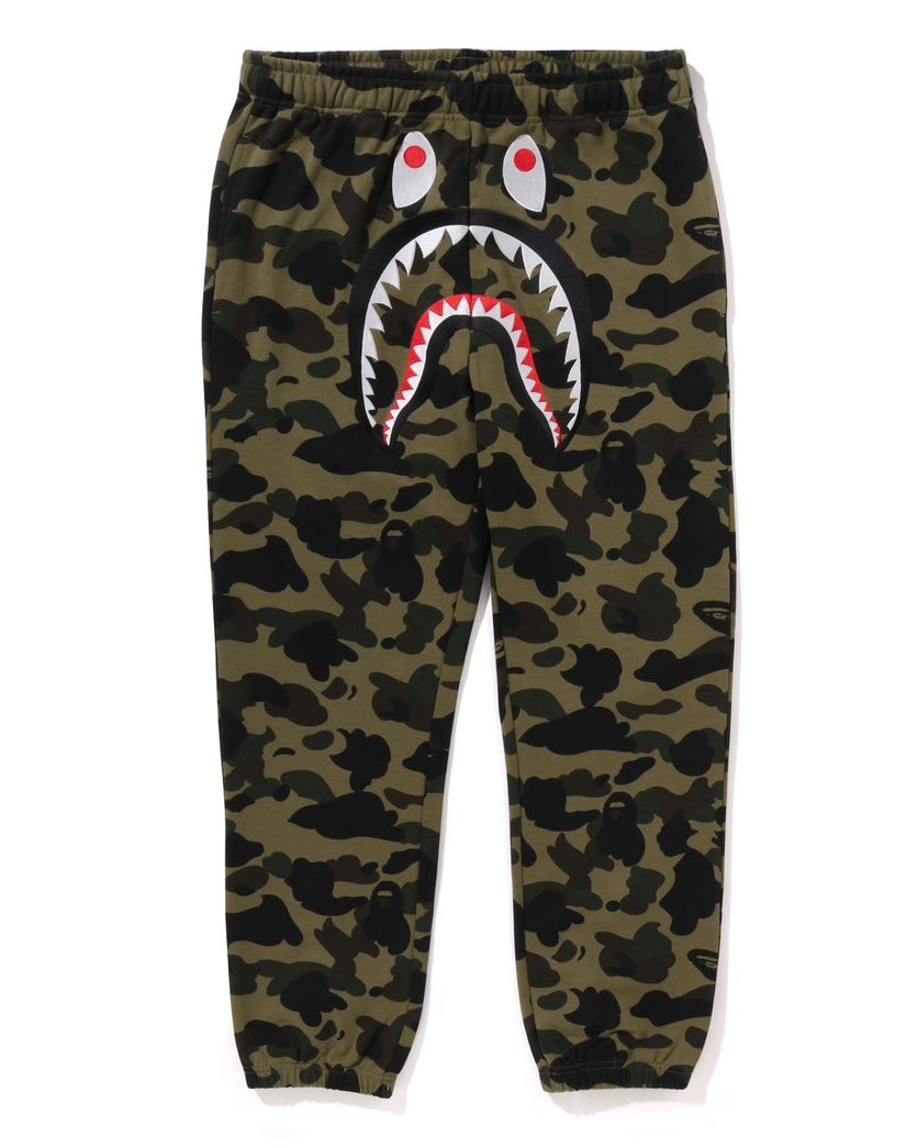 A BATHING APE 1ST CAMO SHARK SWEAT PANTS – happyjagabee store A BATHING APE 1ST CAMO SHARK SWEAT PANTS – happyjagabee store