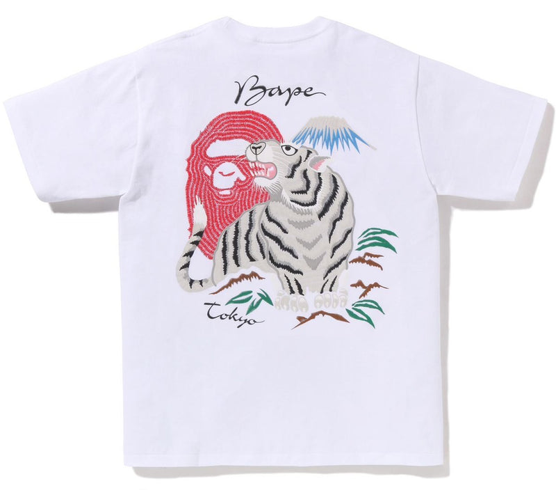 A BATHING APE TIGER SOUVENIR TEE