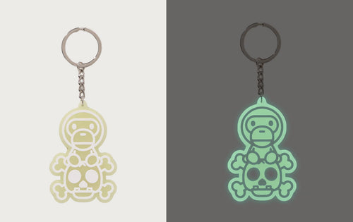 A BATHING APE BAPE KIDS BABY MILO SKULL GLOW IN THE DARK KEYCHAIN