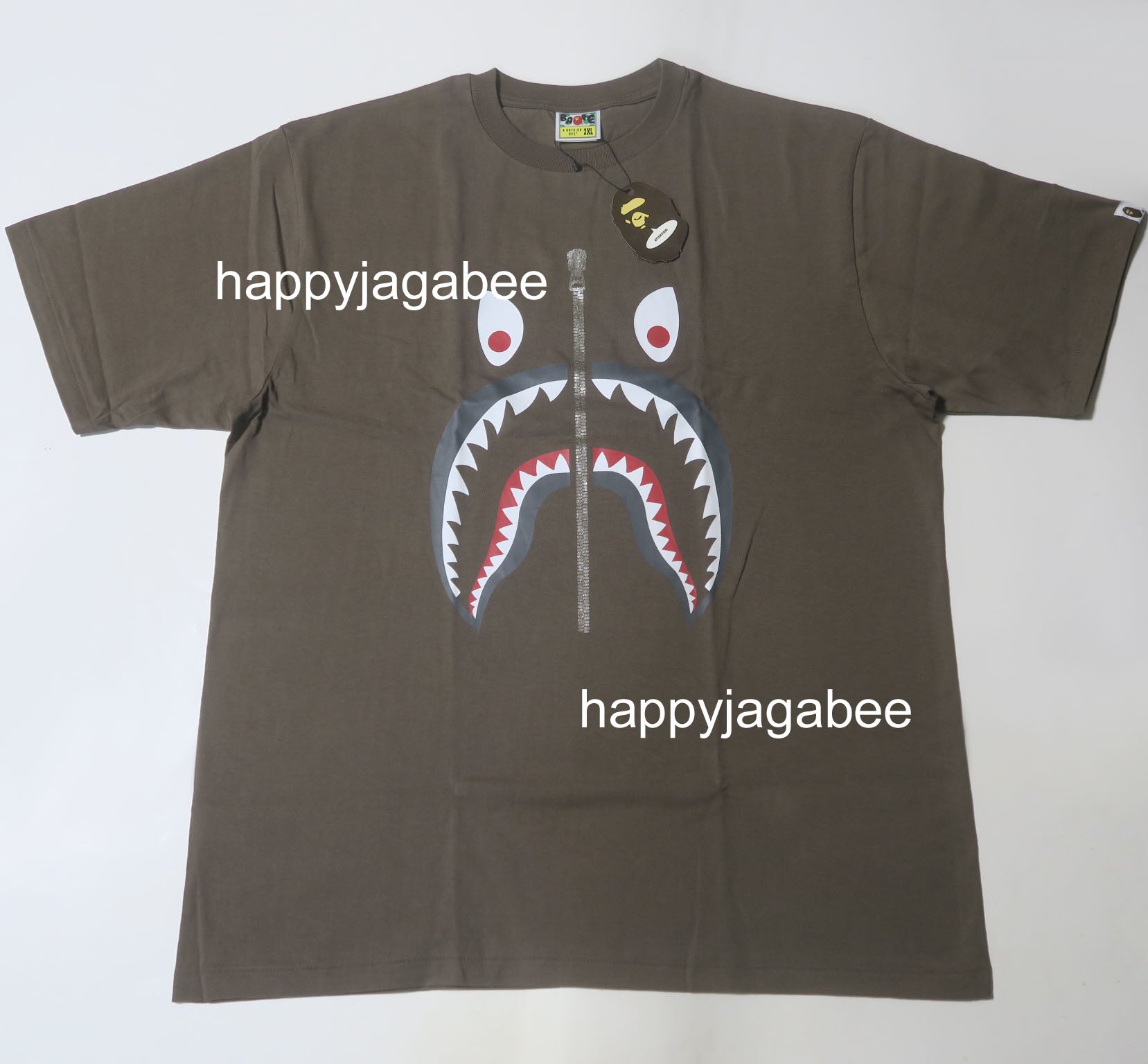A BATHING APE MAD SHARK TEE – happyjagabee store