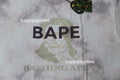 A BATHING APE TIE DYE BATHING APE TEE ( RELAXED FIT )