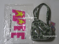 A BATHING APE - APEE LOGO HEART SHAPE BAG GRN