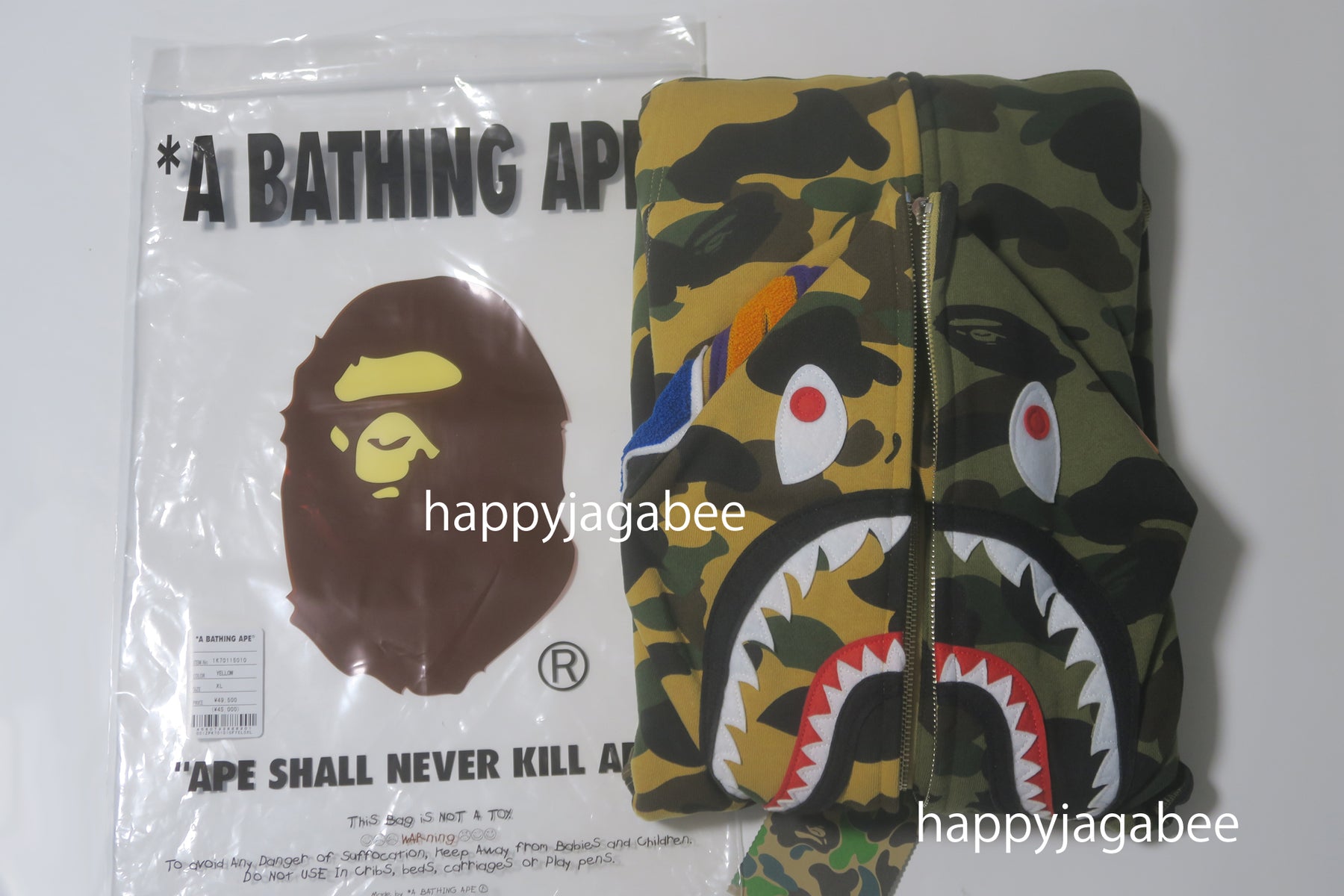 A BATHING APE 1ST CAMO SEPARATE SHARK FULL ZIP HOODIE A BATHING APE 1ST CAMO SEPARATE SHARK FULL ZIP HOODIE