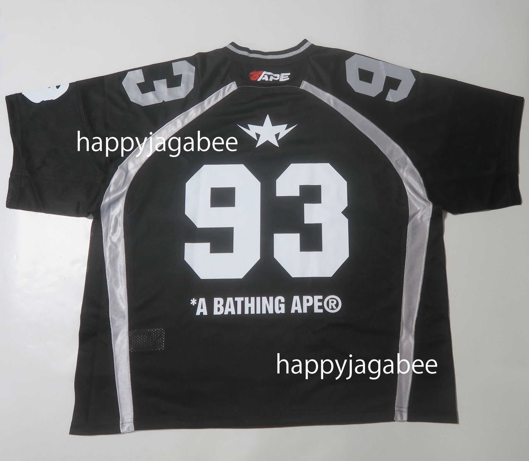 ジャック A BATHING APE football jersey ゲー A BATHING APE® Line Camo Jacquard Relaxed Fit Football