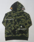 A BATHING APE BAPE KIDS 1ST CAMO MILO SHARK ZIP HOODIE