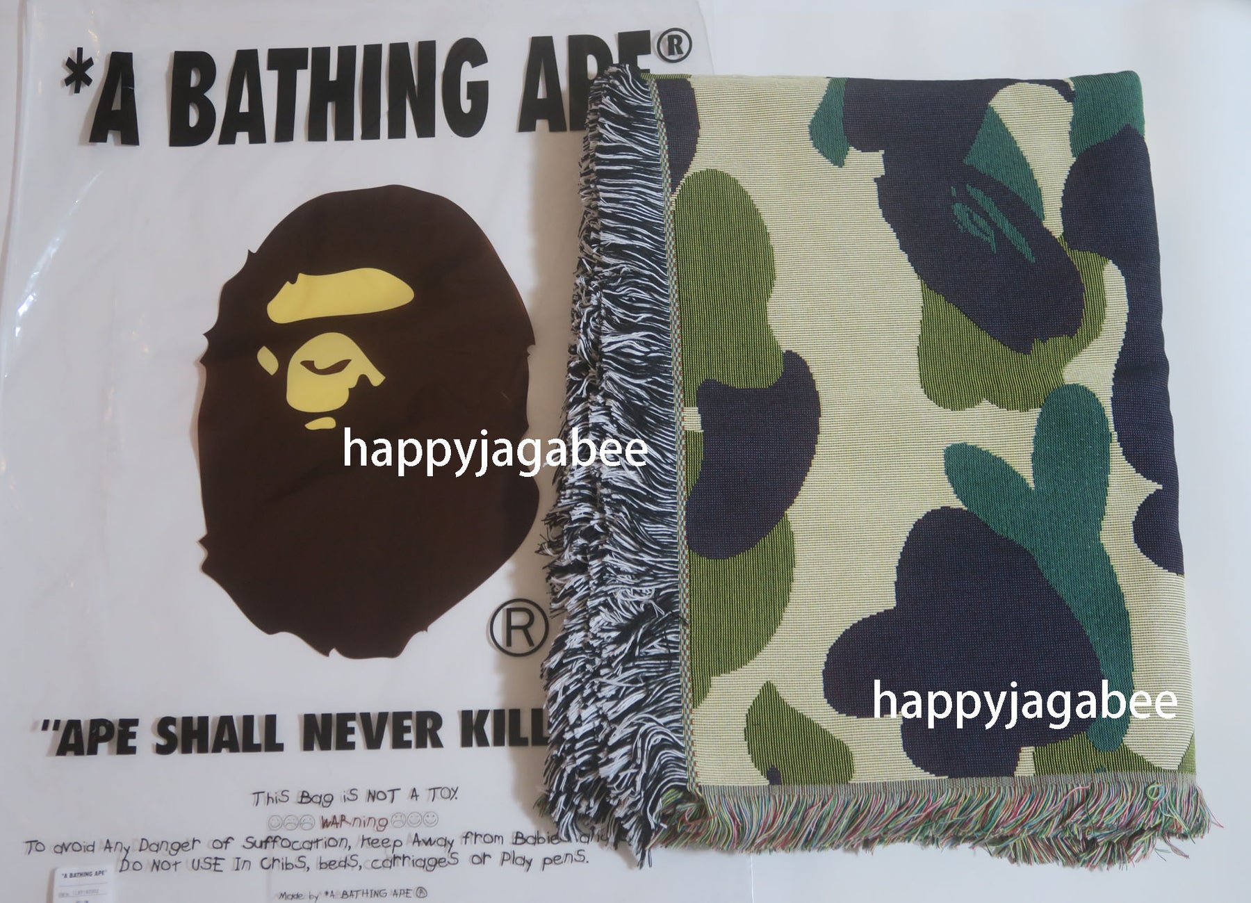 A BATHING APE 1ST CAMO JACQUARD BLANKET – happyjagabee store