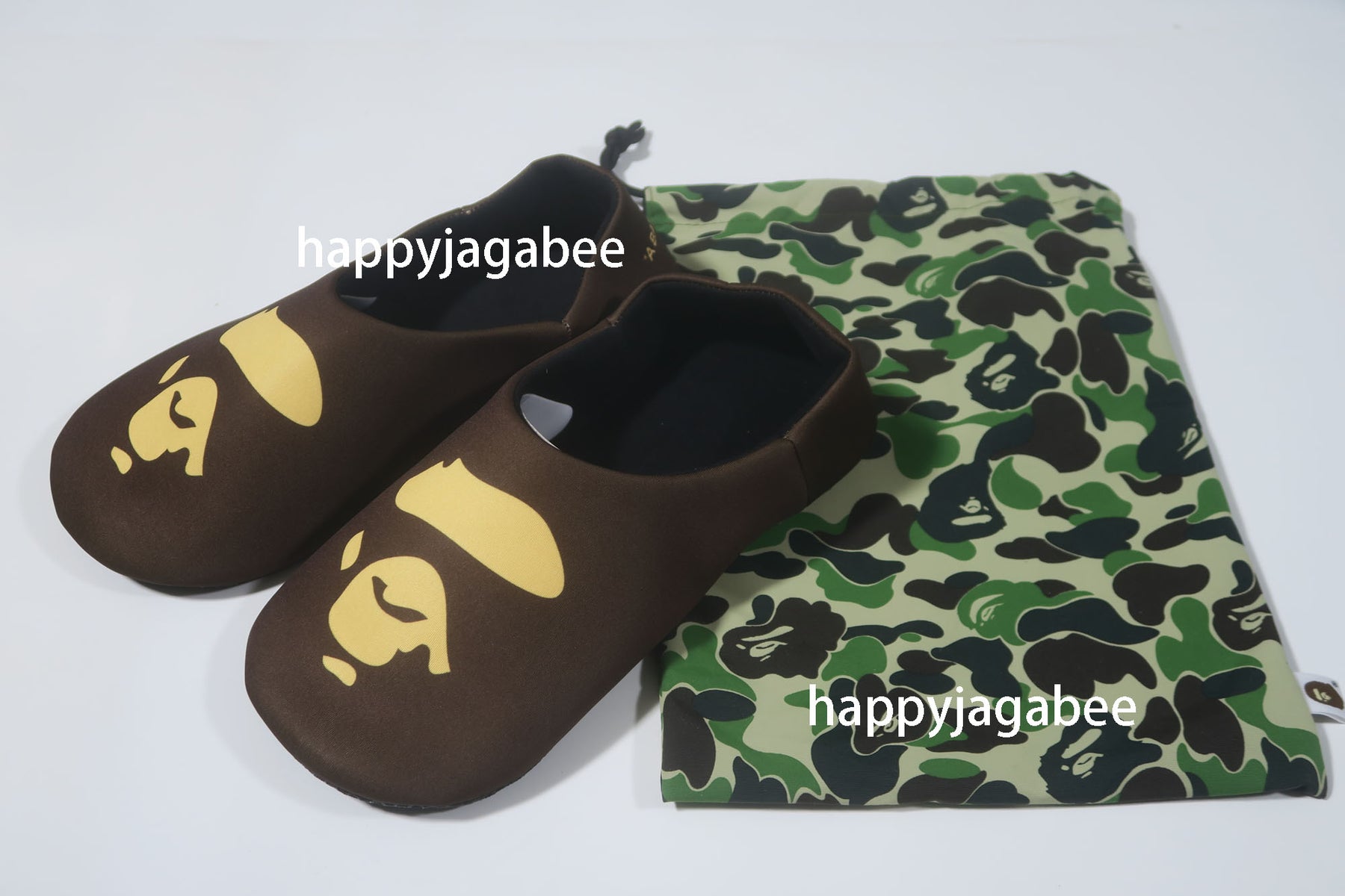 A BATHING APE ジッパー袋 中 17枚セット A BATHING APE APE HEAD SLIPPERS & POUCH SET – happyjagabee store