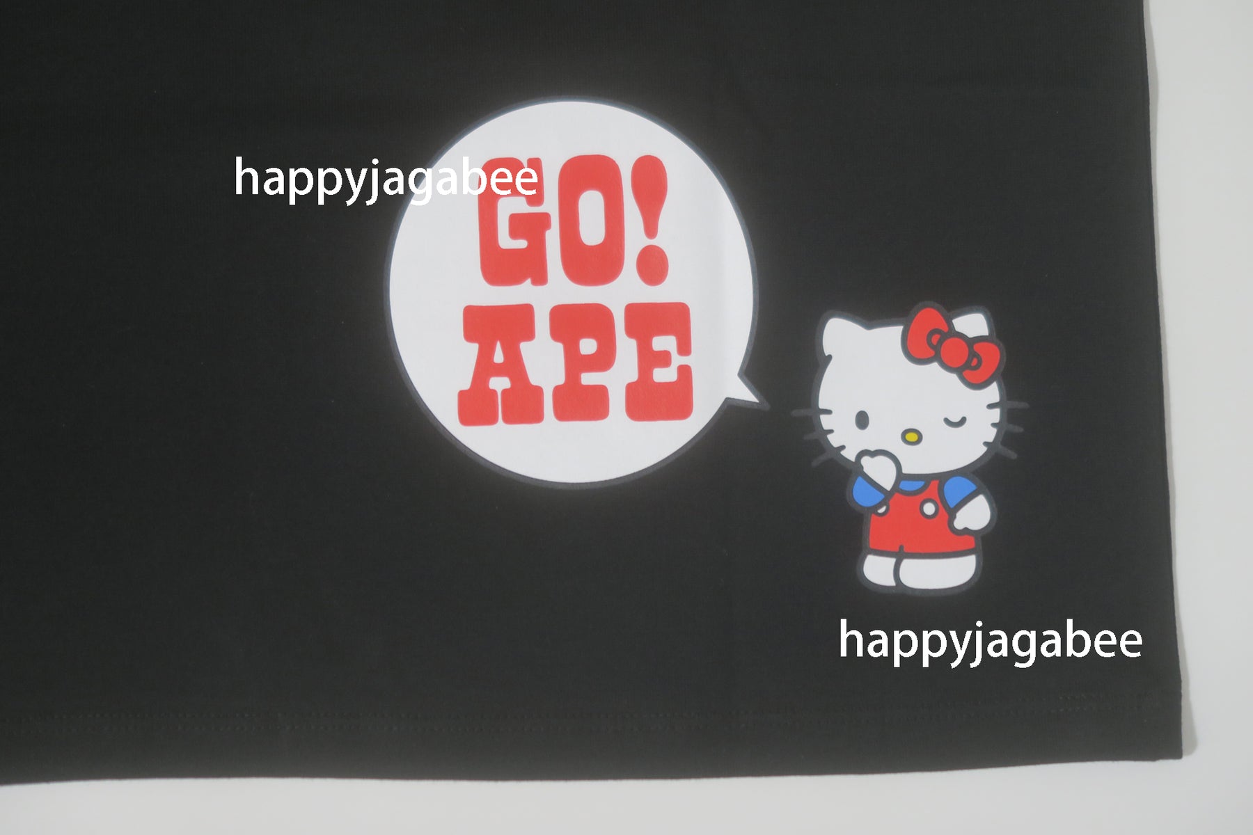 A BATHING APE BAPE x SANRIO CHARACTERS MINI TEE HELLO KITTY