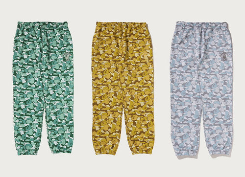 A BATHING APE BAPE CARD CAMO COLLEGE ONE POINT SWEAT PANTS ( ONELINE EXCLUSIVE )