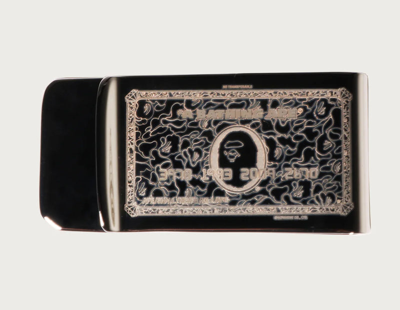 A BATHING APE BAPE CARD MONEY CLIP ( ONLINE EXCLUSIVE )