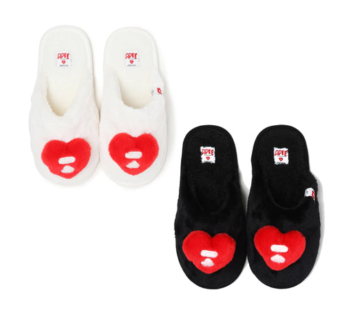 A BATHING APE APEE HEART FURRY SLIPPER