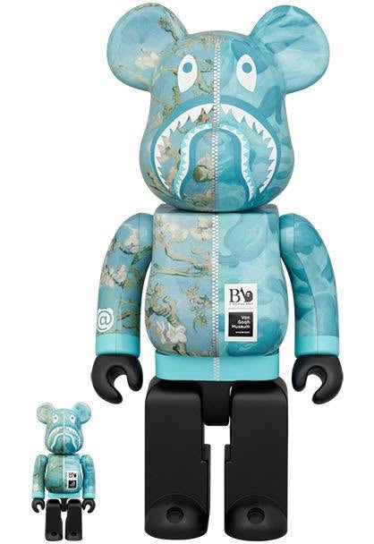 A BATHING APE BAPE x MEDICOM TOY VGH ALMOND BLOSSOM SHARK BE@RBRICK 100%&400% SET