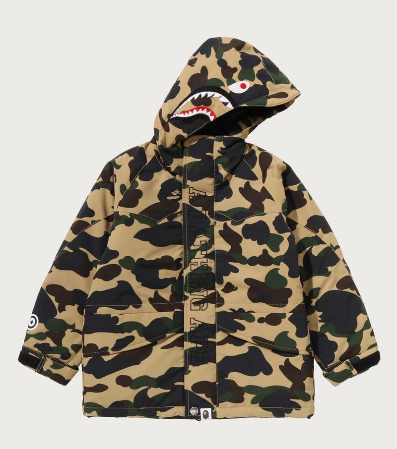 A BATHING APE BAPE KIDS 1ST CAMO SHARK SNOWBOARD JACKET