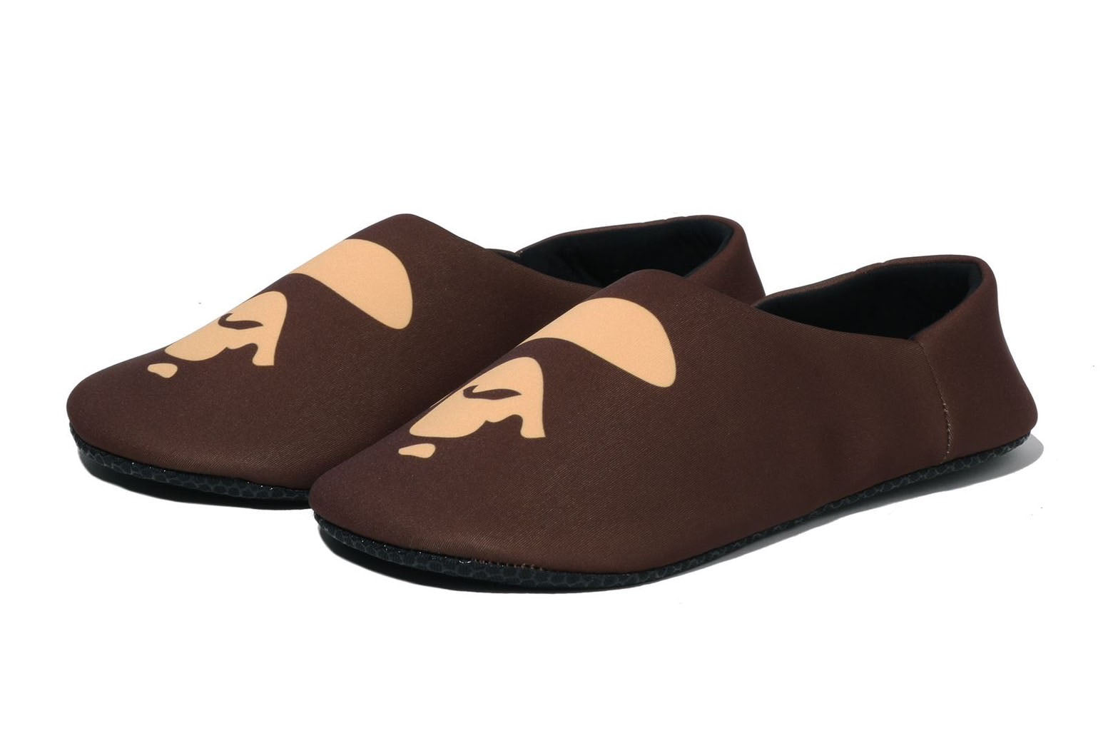 A BATHING APE APE HEAD SLIPPERS & POUCH SET – happyjagabee store