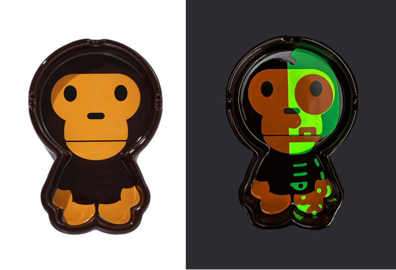 A BATHING APE BABY MILO SKULL GLOW IN THE DARK TRAY
