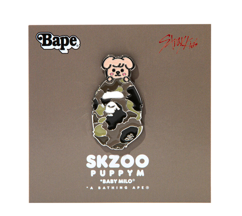 A BATHING APE BAPE x STRAYKIDS PUPPYM METAL PIN