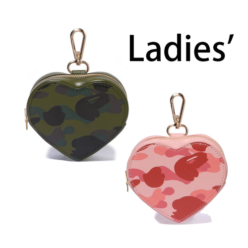 A BATHING APE Ladies' 1ST CAMO HEART SHAPED COIN CASE