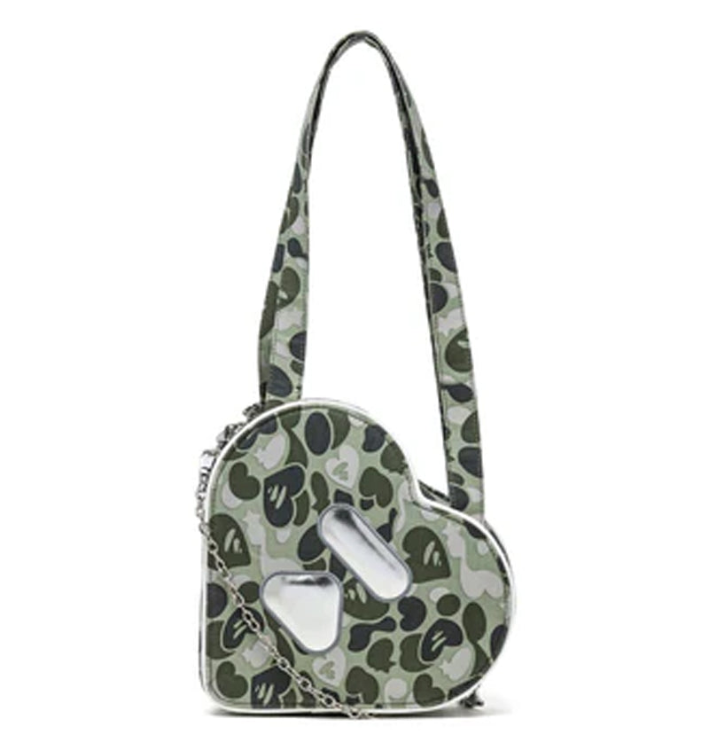 A BATHING APE - APEE LOGO HEART SHAPE BAG GRN