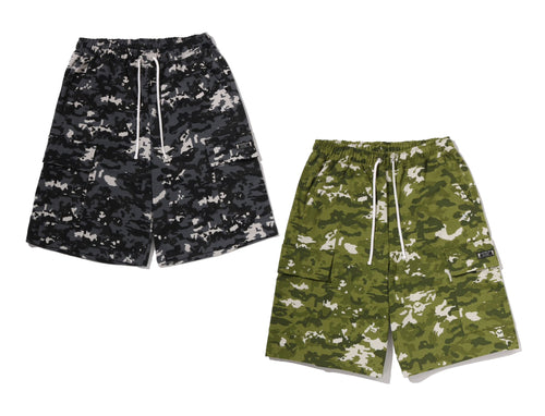 A BATHING APE MULTI PIXEL CAMO BAPE STA LOGO CARGO RELAXED FIT SWEAT SHORTS