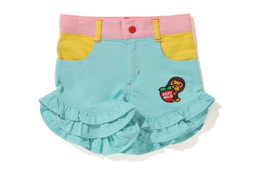 A BATHING APE BAPE KIDS STRAWBERRY MILO FRILL SHORTS