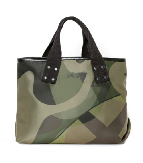 sacai x KAWS / Tote Medium CAMOFLAGE