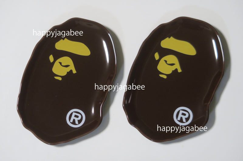 A BATHING APE APE HEAD SMALL PLATE TWO PIECE SET